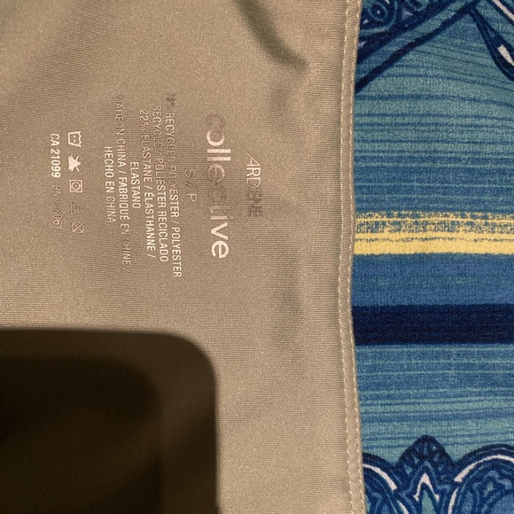 Sage green leggings - Picture 2 of 2